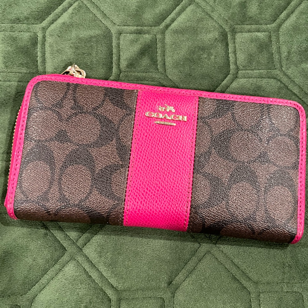 Coach wallet